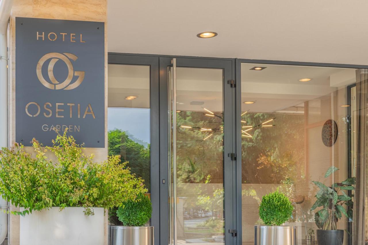 Hotel Osetia Garden Momchilgrad Eksteriør billede